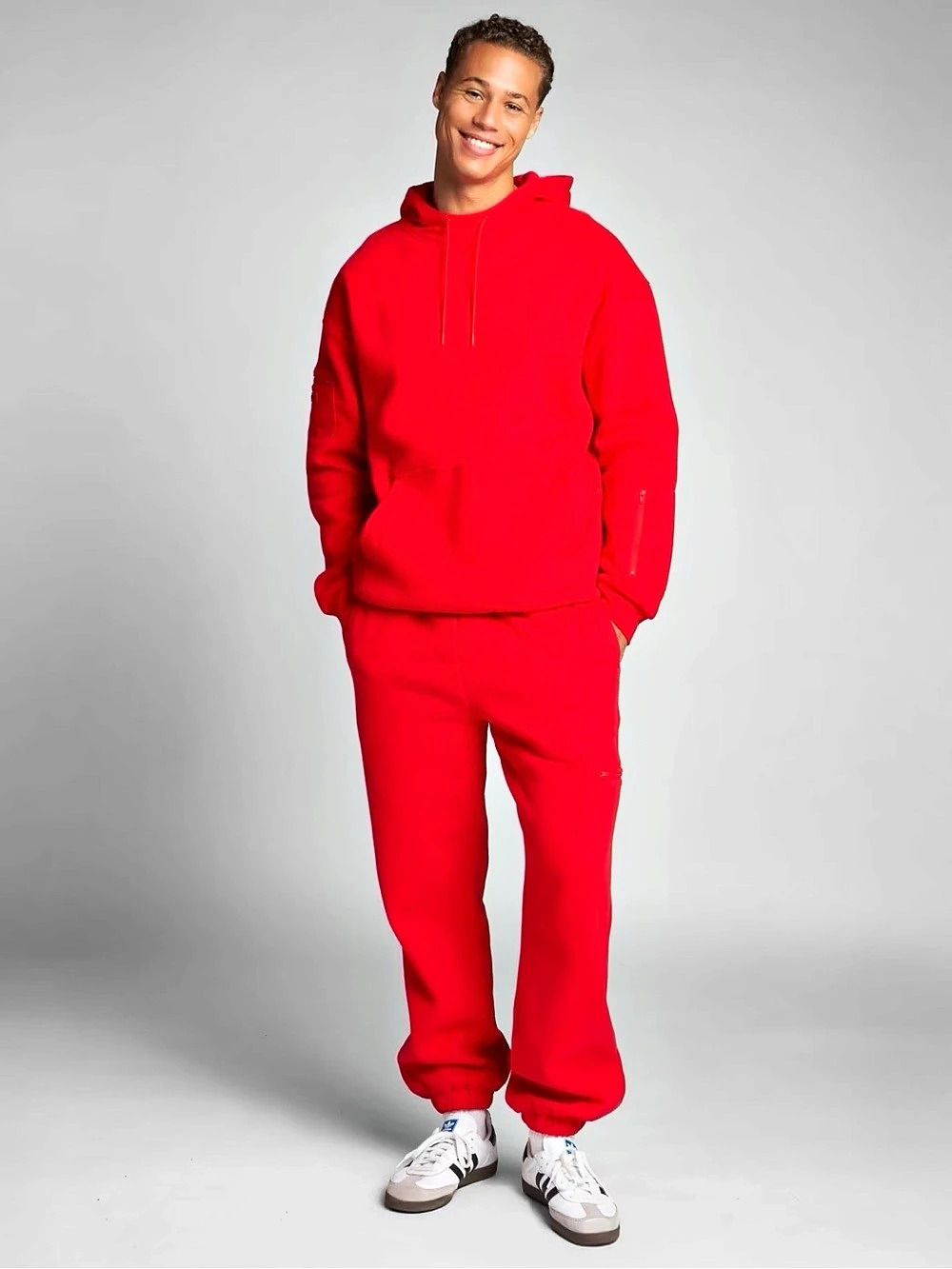 COMFRT Airplane Mode Travel Hoodie - NIB - Crimson - Med.